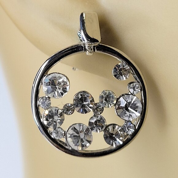 Small Crystal Round Earrings Rhinestone Bridal Small Silvertone Earrings - Picture 2 of 8